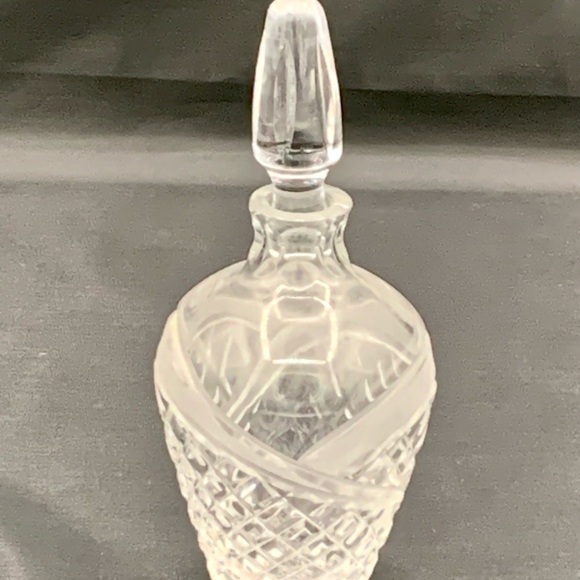 Vintage Crystal Parfumerie Bottle - Picture 9 of 11
